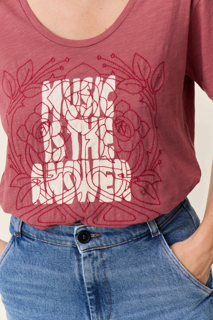 Tee shirt Tizia Answer chili Leon & Harper – Image 2
