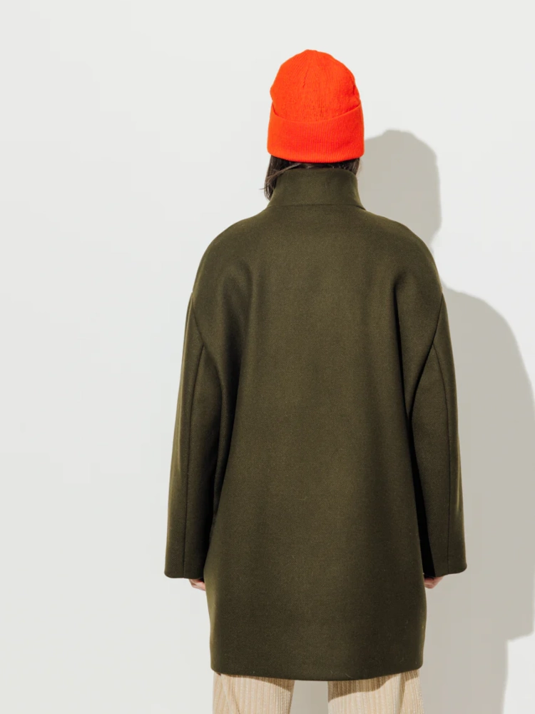 Manteau Mi-Long Oversize  Cotinus kaki Trench & Coat – Image 7